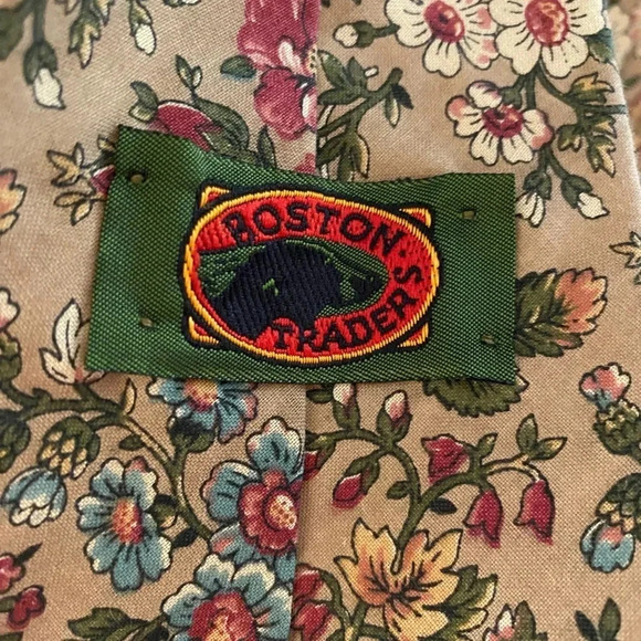 *Vintage* Boston Trader’s Floral Tie - Excellent Used Condition! - Picture 2 of 3